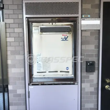 施工前の給湯器（RUF-A2003SAW）