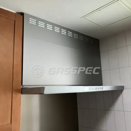 施工後のレンジフード（リンナイ LGR-3R-AP902SV）