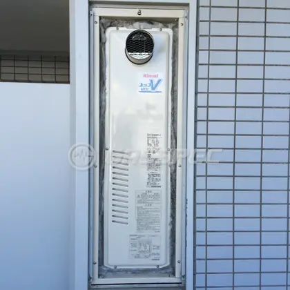 施工後の暖房熱源機（リンナイ RUFH-VS2400AT2-3）