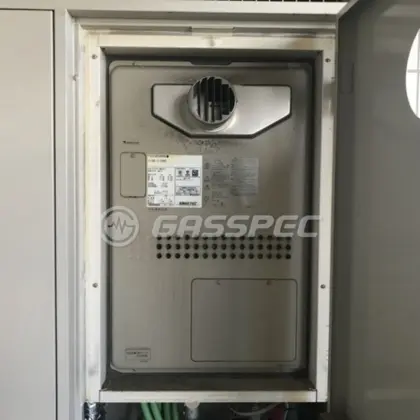 施工前の暖房熱源機（GTH-2417AWX3H-T）