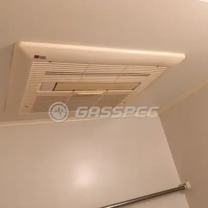 施工前の浴室乾燥機（BBD-3300ACSK-3）