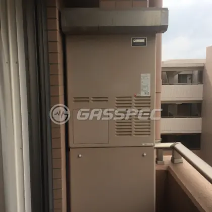 施工前の暖房熱源機（AT-4299ARSAW3Q-F）