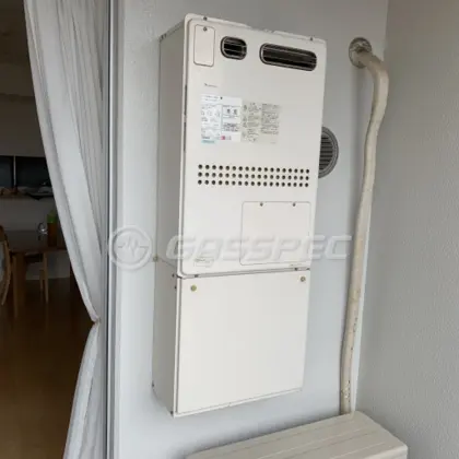 施工前の暖房熱源機（GTH-2413AWXH）
