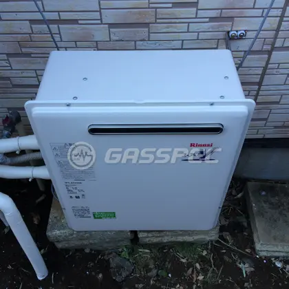 施工後の給湯器（リンナイ RFS-A2400SA）