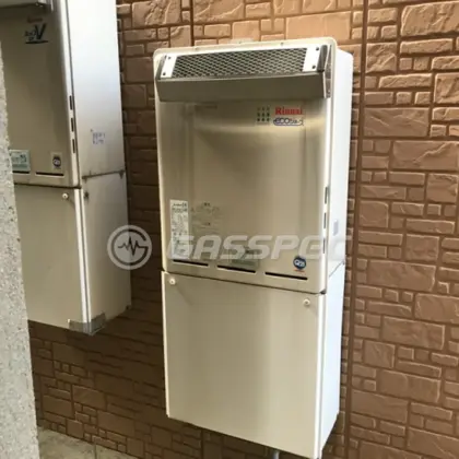 施工前の給湯器（RUF-K2401SAW）