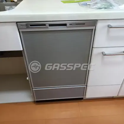 施工後のビルトイン食洗機（パナソニック NP-45MD9S）