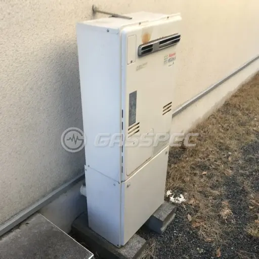 交換前の暖房熱源機（リンナイ RUFH-K2400SAW2-6(A)）