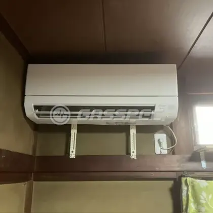 施工後のエアコン（三菱 MSZ-GV3624-W）