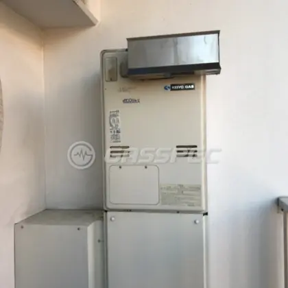 施工前の暖房熱源機（RUFH-K2400SAA2-6(A)）