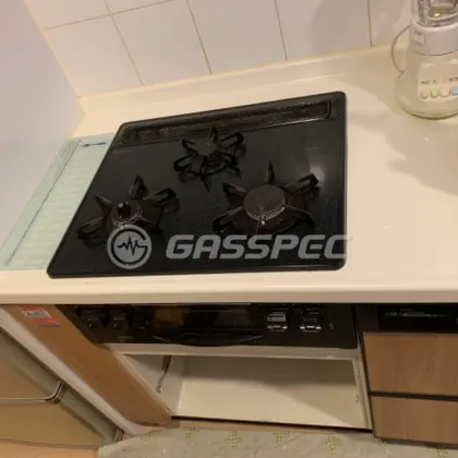 施工前のビルトインガスコンロ（DG32D1NR）