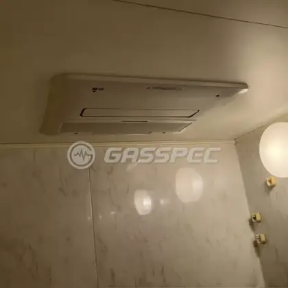 施工後の浴室乾燥機（リンナイ BDV-4106AUKNC-J2-BL）