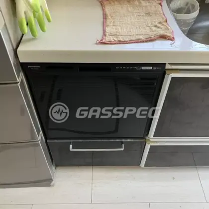施工後のビルトイン食洗機（パナソニック NP-45RS9K）