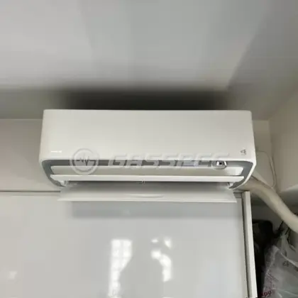 施工後のエアコン（ダイキン S405ATRP-W）