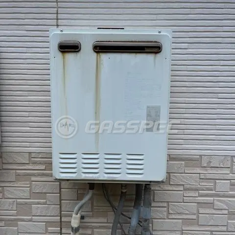 交換前の給湯器（パロマ FH-202AWD(B)）