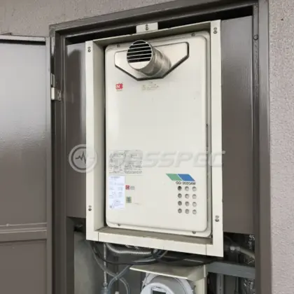 施工前の給湯器（GQ-2020AW-T）