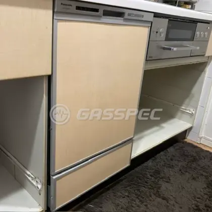 施工後のビルトイン食洗機（パナソニック NP-45MD9S）