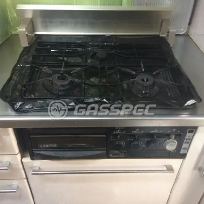 施工前のビルトインガスコンロ（QG1MH17F1A）