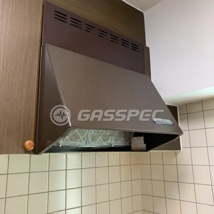 施工前のレンジフード