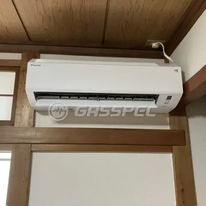 施工後のエアコン（ダイキン S405ATEP-W）