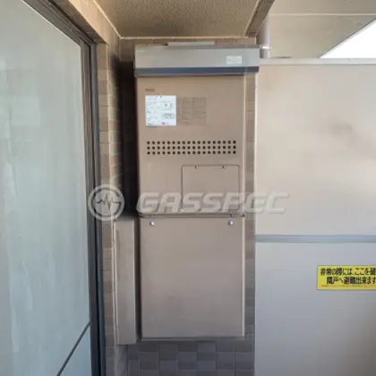 施工前の暖房熱源機（GTH-2413AWXH）
