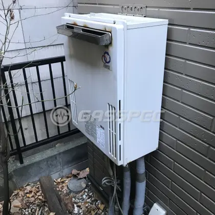 施工前の給湯器（GX-244AW）
