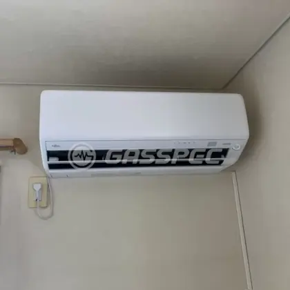 施工後のエアコン（ゼネラル AS-RH285S）