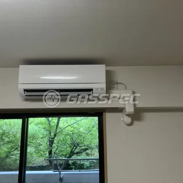交換後のエアコン（三菱 MSZ-GV4025S-W）