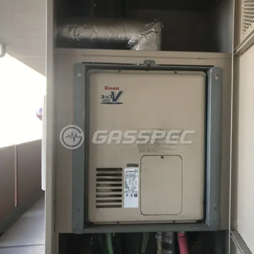 交換前の暖房熱源機（リンナイ RUFH-VD2400AU2-3）