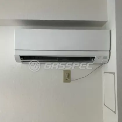 施工後のエアコン（三菱 MSZ-GV4025S-W）