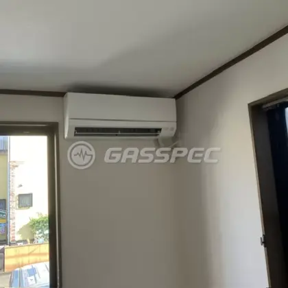 施工後のエアコン（三菱 MSZ-GV4025S-W）