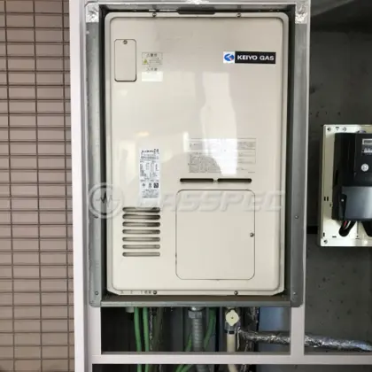 施工前の暖房熱源機（RUFH-V2400AU2-3）