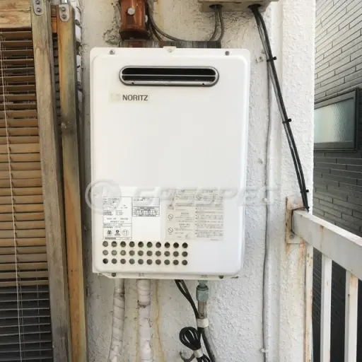 交換前の給湯器（ノーリツ GQ-2023WA）