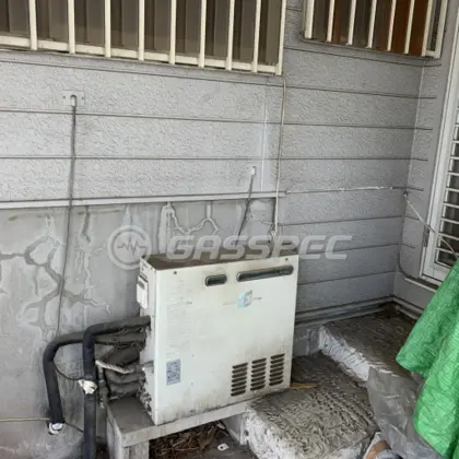 施工前の給湯器（FH-201AWDR）