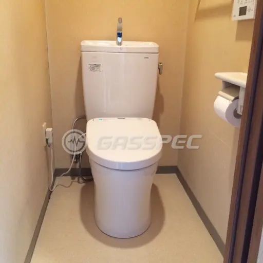 交換後のトイレ（TOTO CS230BP+SH231BA）