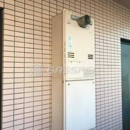 施工前の暖房熱源機（RUFH-V2403AT2-3(A)）