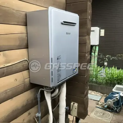 施工後の給湯器（リンナイ RUF-E240ESAW）
