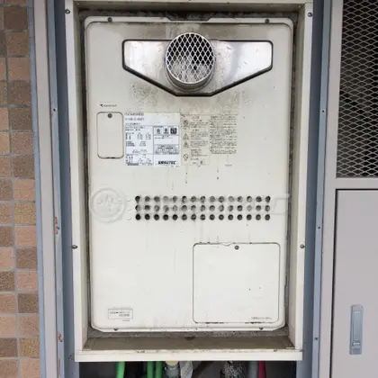 施工前の暖房熱源機（GTH-2434AWX3H-T）