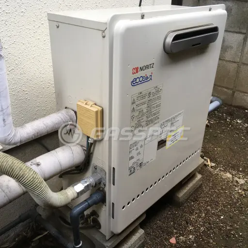 交換前の給湯器（ノーリツ GRQ-C2432AX）