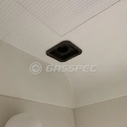 施工前の換気扇