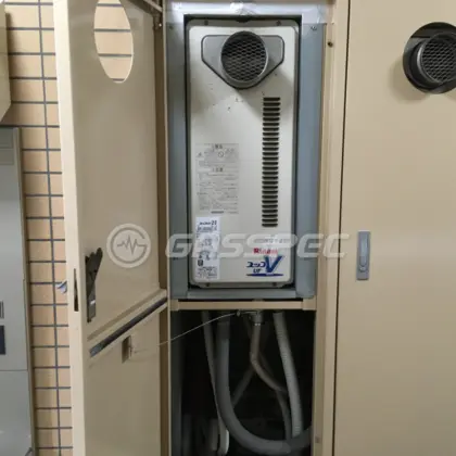 施工前の給湯器（RUF-VS2000AT-VC）