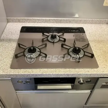 施工後のビルトインガスコンロ（リンナイ RHS31W42J2RSTW）