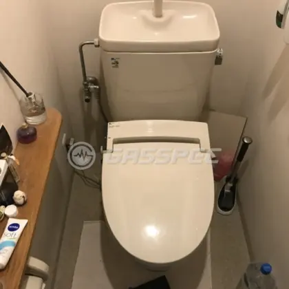 施工前の便座