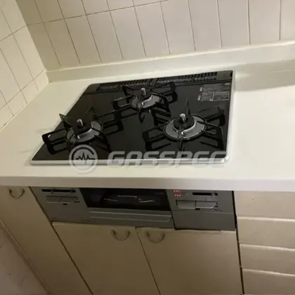 施工後のビルトインガスコンロ（リンナイ RS31W35P39DGAVW）