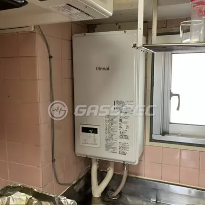 施工後の給湯器（リンナイ RUX-V1615SFFBA(A)-E）