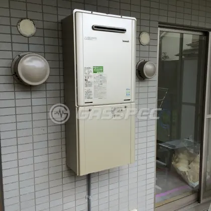 施工後の給湯器（リンナイ RUF-E2405SAW(A)）