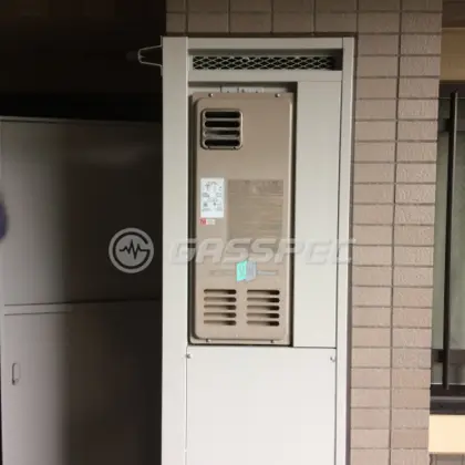 施工前の給湯器（FH-20SSAWD）