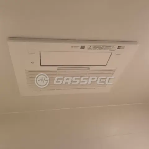 交換後の浴室乾燥機（リンナイ RBH-C3302K1P）