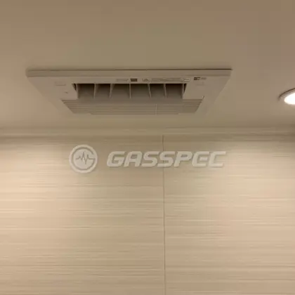 施工後の浴室乾燥機（リンナイ RBH-C3302K3P）