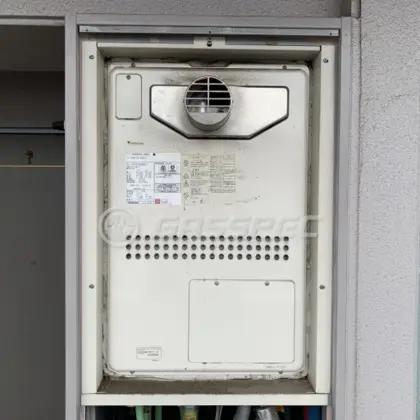 施工前の暖房熱源機（GTH-2413AWXH-T）