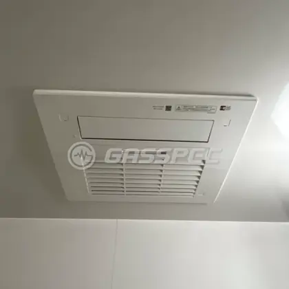 施工後の浴室乾燥機（リンナイ RBH-C4102K3P）